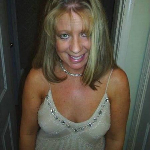 Milf coquine Mouries